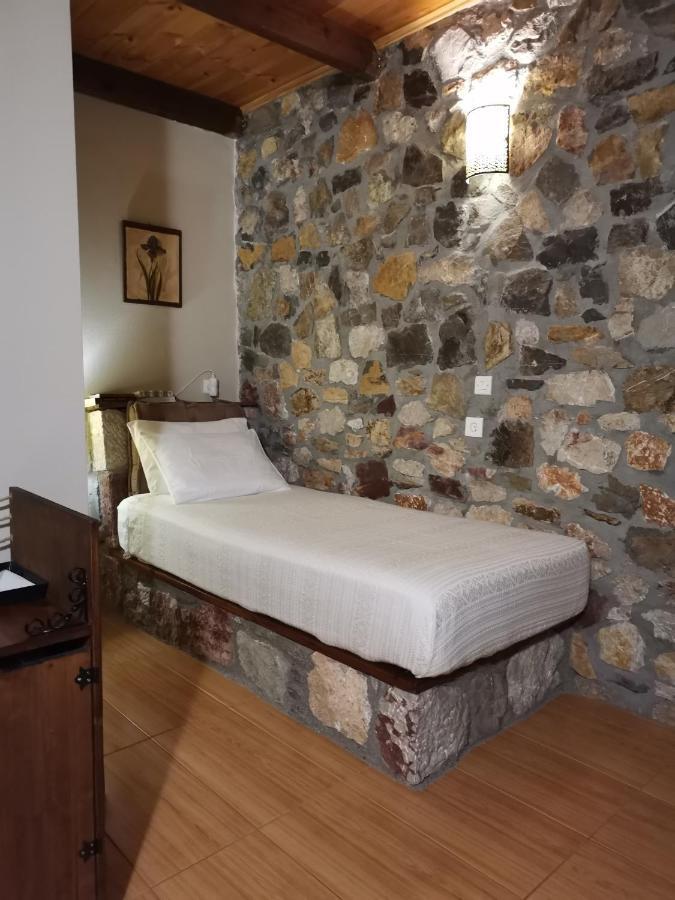 Ataviros Hotel Embonas Luaran gambar