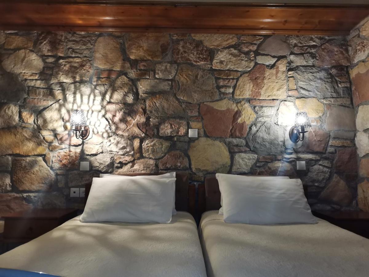 Ataviros Hotel Embonas Luaran gambar