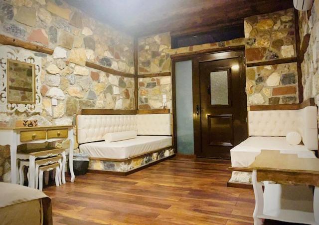 Ataviros Hotel Embonas Luaran gambar